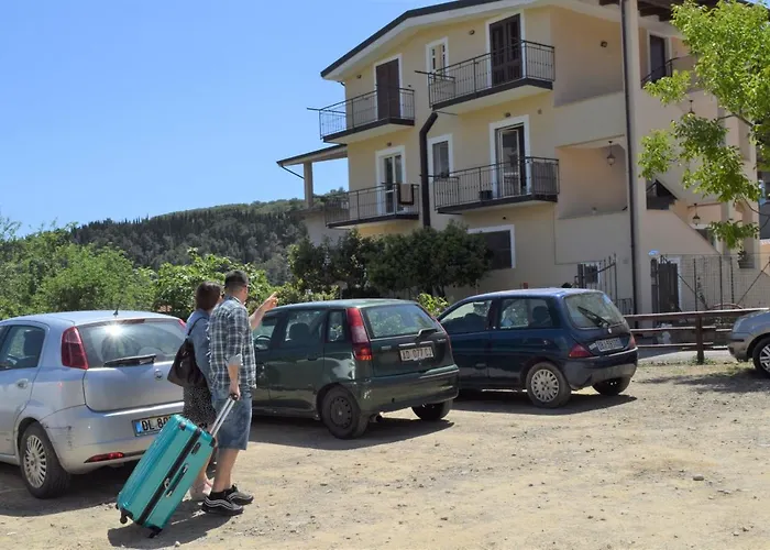 Da Rosa Alojamento de Acomodação e Pequeno-almoço Camerota