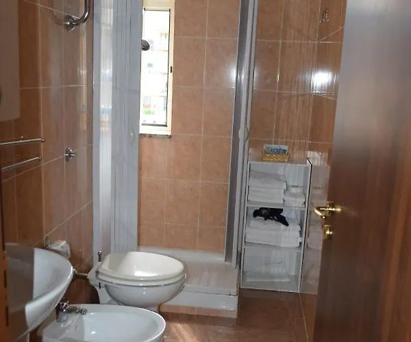 Alojamento de Acomodação e Pequeno-almoço Da Rosa Camerota