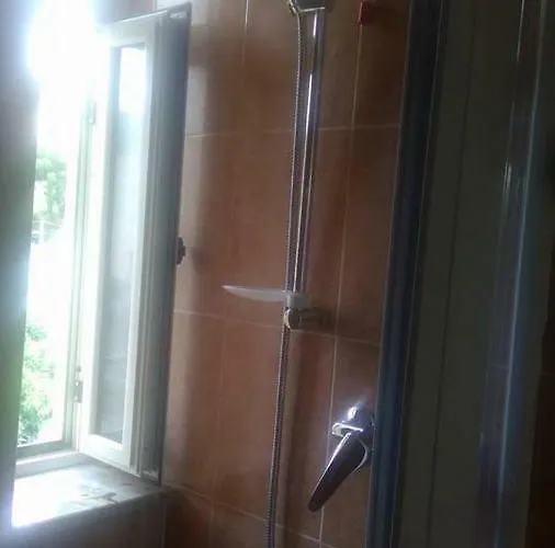 Alojamento de Acomodação e Pequeno-almoço Da Rosa