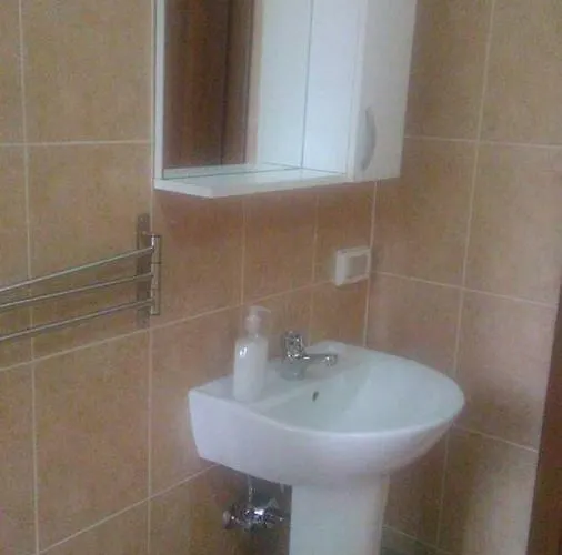 Alojamento de Acomodação e Pequeno-almoço Da Rosa Camerota